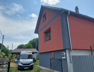 Zateplení stropu a šikmin podkroví pomocí foukané izolace